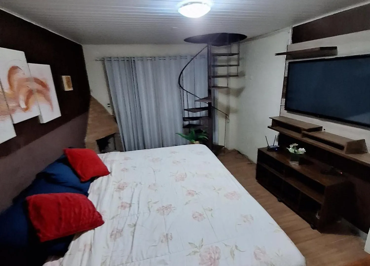 Quarto em Acomodações Particulares Suite Refúgio da Serra em Campos do Jordão