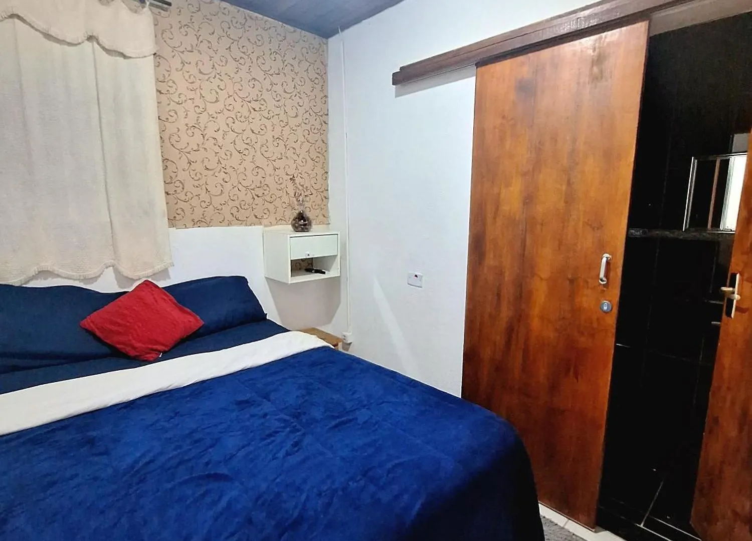 Suite Refúgio da Serra em Campos do Jordão Quarto em Acomodações Particulares