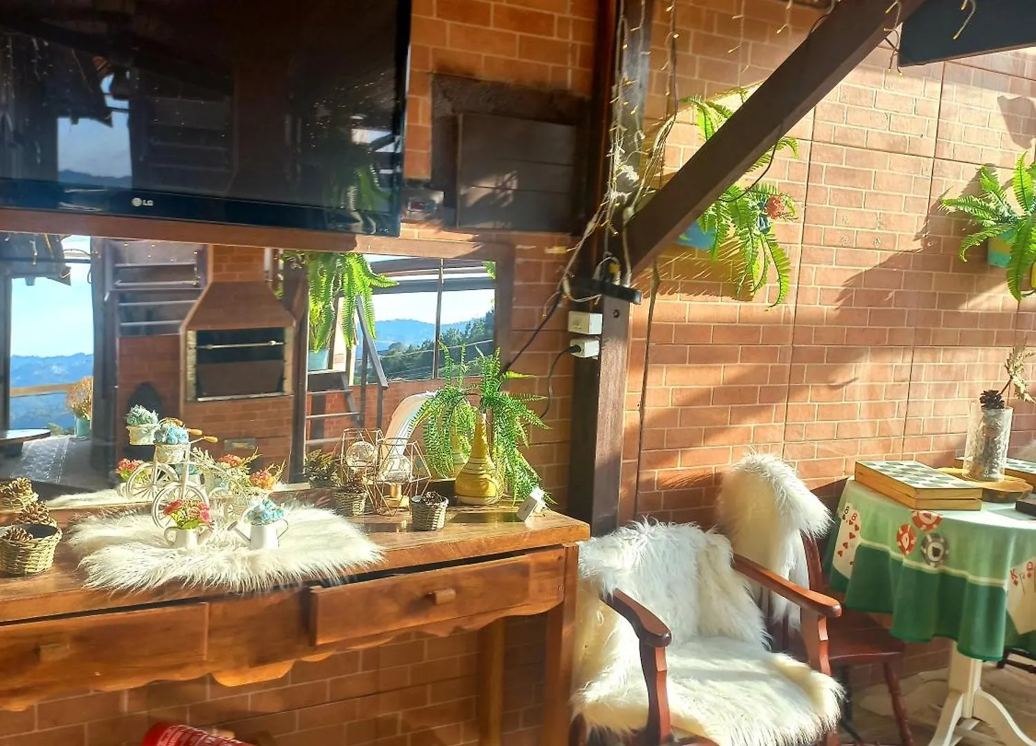 Suite Refúgio da Serra em Campos do Jordão 0*,