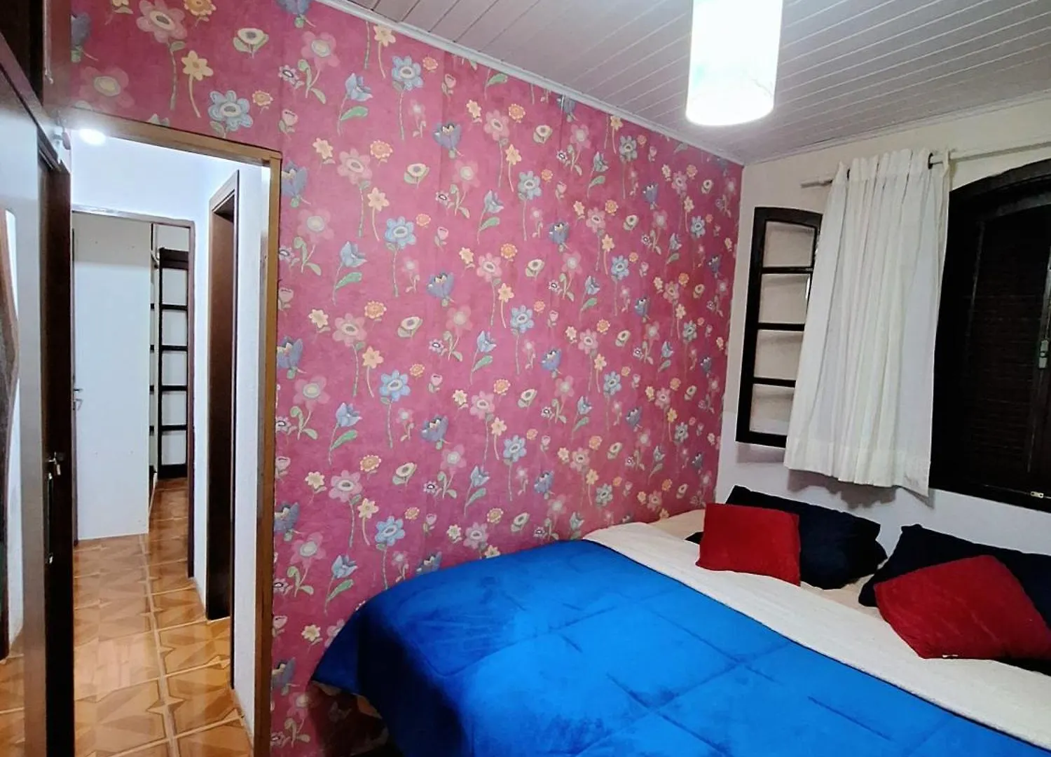 홈스테이 Refugio Da Serra Suites E Chales 4 Km Do Centro Turistico De Campos do Jordão