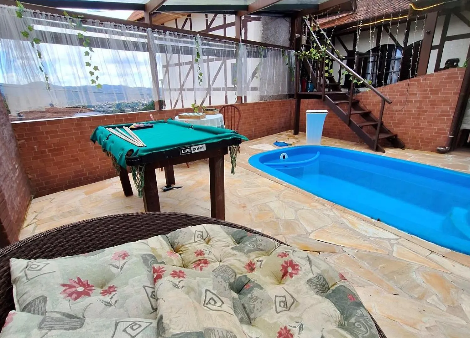 홈스테이 Refugio Da Serra Suites E Chales 4 Km Do Centro Turistico De Campos do Jordão